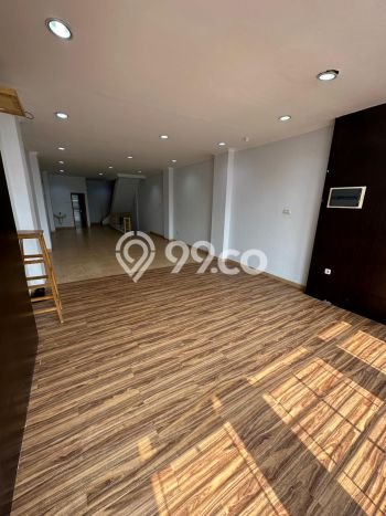 Ruko Kawasan Strategis Kawasan Cengkareng, Luas 202m², Pusat Niaga Ruko Kawasan Strategis Kawasan Cengkareng, Luas 202m², Pusat Niaga