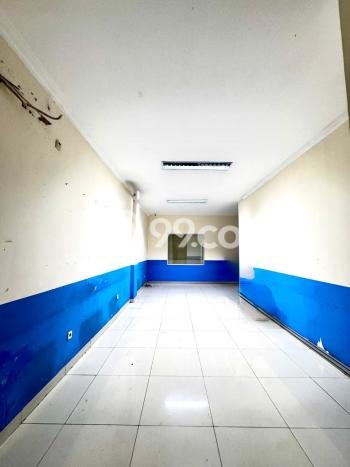 Ruko Disewa di Jakarta Barat dengan LB 202m2 Area Komersial Ramai Ruko Disewa di Jakarta Barat dengan LB 202m2 Area Komersial Ramai