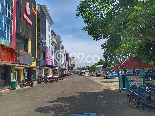 Ruko Komersial Disewakan di Cengkareng Jakarta Barat Luas 460m2 Ruko Komersial Disewakan di Cengkareng Jakarta Barat Luas 460m2