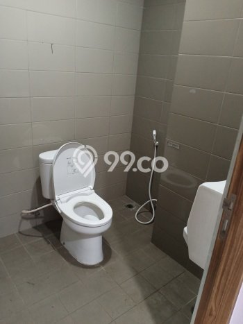 Ruko Komersial Disewakan di Cengkareng Jakarta Barat Luas 460m2 Ruko Komersial Disewakan di Cengkareng Jakarta Barat Luas 460m2