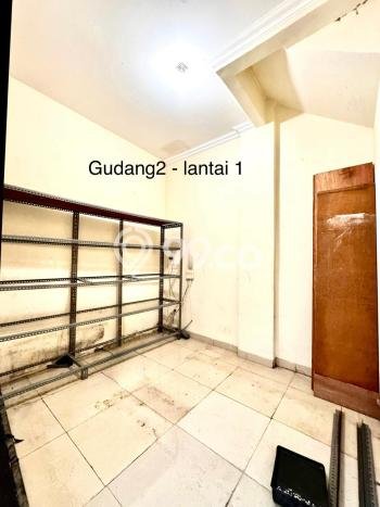 Ruko Disewa di Jakarta Barat dengan LB 202m2 Area Komersial Ramai Ruko Disewa di Jakarta Barat dengan LB 202m2 Area Komersial Ramai