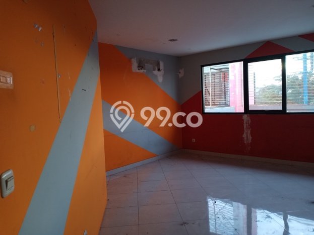 Ruko Komersial Disewakan di Cengkareng Jakarta Barat Luas 460m2 Ruko Komersial Disewakan di Cengkareng Jakarta Barat Luas 460m2