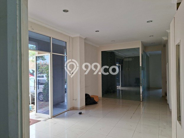 Unit Ruko Disewakan di Cengkareng Barat di Area Ramai & Strategis Unit Ruko Disewakan di Cengkareng Barat di Area Ramai & Strategis