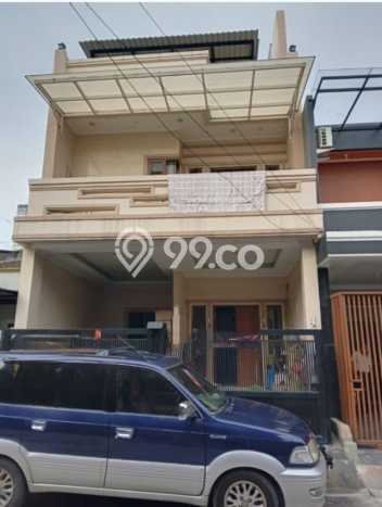 For Sale Rumah 5 Kamar Lokasi Strategis Nyaman dan Strategis di Tangerang For Sale Rumah 5 Kamar Lokasi Strategis Nyaman dan Strategis di Tangerang