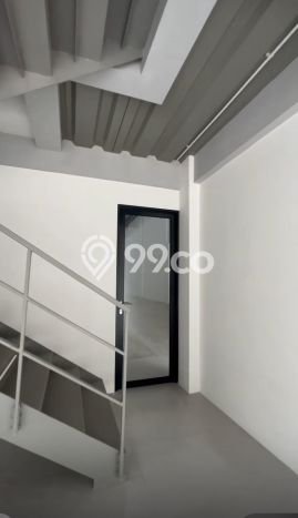 Gudang Area Strategis di Tangerang Kota, Luas 1530m2m², Disewakan, Area Niaga Gudang Area Strategis di Tangerang Kota, Luas 1530m2m², Disewakan, Area Niaga