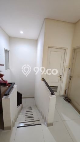 Jarang Ada! Rumah Kontrakan 4 Kamar Bagus Siap Huni Puri Mansion Jarang Ada! Rumah Kontrakan 4 Kamar Bagus Siap Huni Puri Mansion