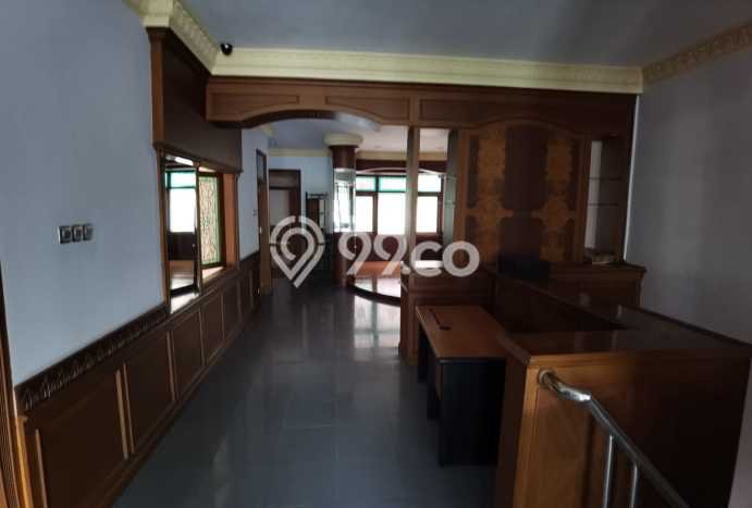 For Sale! Luxury House LT 200m2 Desain Elegan di Meruya For Sale! Luxury House LT 200m2 Desain Elegan di Meruya