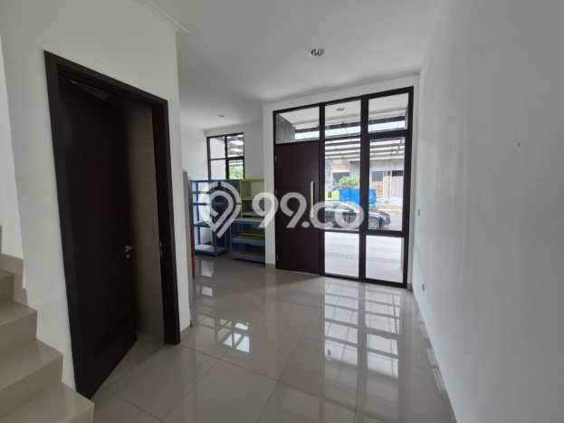 Disewakan! Rumah 3 Kamar Tidur &
3 Kamar Mandi di Pantai Indah Kapuk 2, Jakarta Utara Disewakan! Rumah 3 Kamar Tidur &
3 Kamar Mandi di Pantai Indah Kapuk 2, Jakarta Utara