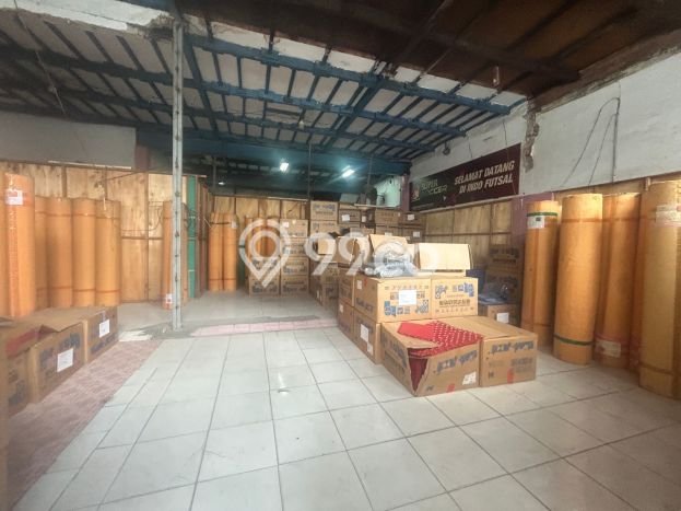 Gudang disewakan di Tanah Abang Jakarta Pusat dengan luas bangunan 2306m2 Gudang disewakan di Tanah Abang Jakarta Pusat dengan luas bangunan 2306m2