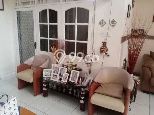 Rumah Luxury Modern Tanpa Renovasi di Slipi Jakarta Barat Rumah Luxury Modern Tanpa Renovasi di Slipi Jakarta Barat