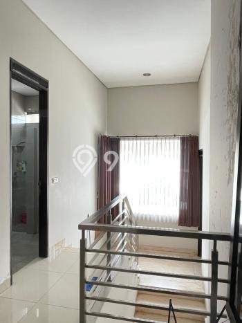 For Sale! Luxury House LT 133m2 Desain Modern di Singgasana For Sale! Luxury House LT 133m2 Desain Modern di Singgasana