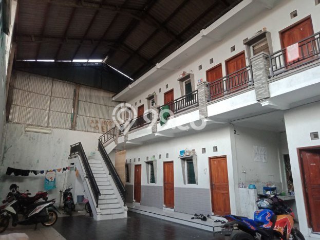 Dijual Cepat Rumah Bagus Siap Huni LB 500m2 di Pedurungan, Semarang Dijual Cepat Rumah Bagus Siap Huni LB 500m2 di Pedurungan, Semarang