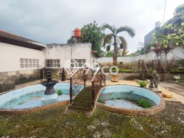 Hunian Mewah Dijual LT 1187m2 di Banyumanik, Semarang Hunian Mewah Dijual LT 1187m2 di Banyumanik, Semarang