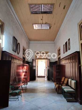 Siap Huni Rumah Mewah 5 Kamar di Semarang Tengah Dekat ke Mana Saja Siap Huni Rumah Mewah 5 Kamar di Semarang Tengah Dekat ke Mana Saja