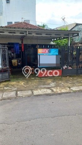 Jual Rumah Favorit Siap Huni LB 220m2 di Semarang Barat, Semarang Jual Rumah Favorit Siap Huni LB 220m2 di Semarang Barat, Semarang