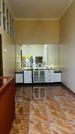 RARE UNIT! Rumah di Semarang Barat, 3 KT, View Indah, LT 240m2m² Bangunan 240m2m² RARE UNIT! Rumah di Semarang Barat, 3 KT, View Indah, LT 240m2m² Bangunan 240m2m²