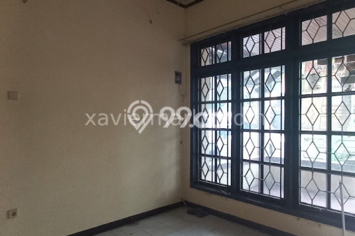 Rumah Strategis Minimalis Lb 200m2 di Semarang Barat, Semarang Rumah Strategis Minimalis Lb 200m2 di Semarang Barat, Semarang