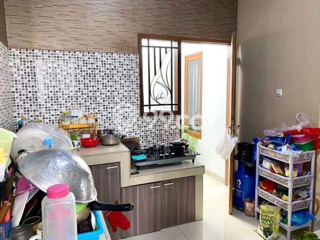 Rumah Strategis Minimalis Lb 194m2 di Pedurungan, Semarang Rumah Strategis Minimalis Lb 194m2 di Pedurungan, Semarang