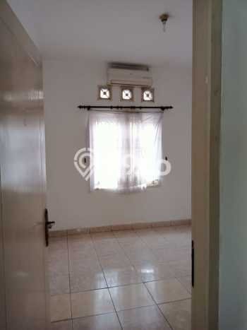 Rumah Nyaman dengan 3 Kamar Tidur di Kawasan Semarang Barat, Semarang Rumah Nyaman dengan 3 Kamar Tidur di Kawasan Semarang Barat, Semarang