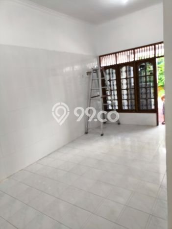 Rumah Modern Minimalis 5 KT Bisa Langsung Pindah di Banyumanik Rumah Modern Minimalis 5 KT Bisa Langsung Pindah di Banyumanik
