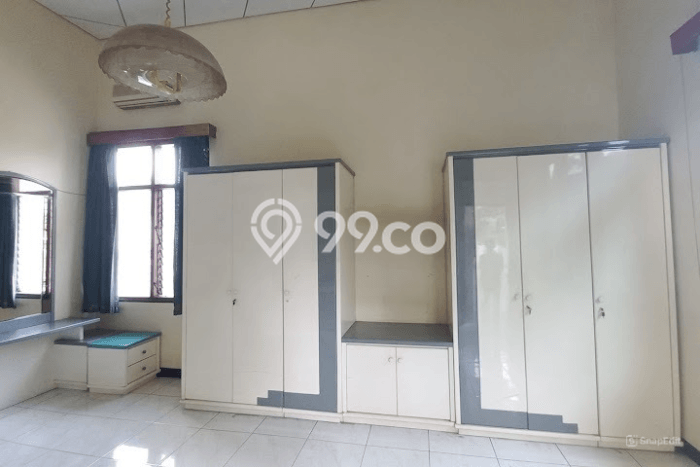 HOT DEAL! Rumah Premium di Banyumanik, Semarang, LT 431m2m² LB 220m2m² HOT DEAL! Rumah Premium di Banyumanik, Semarang, LT 431m2m² LB 220m2m²