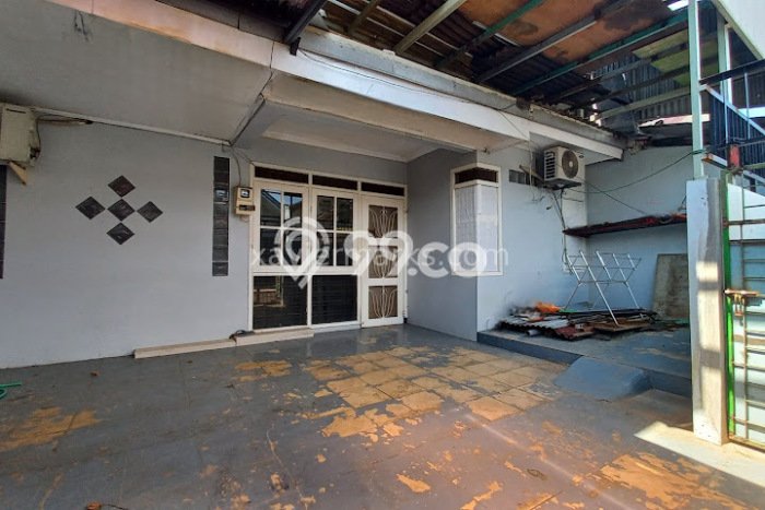For Sale Rumah 3 Kamar Lokasi Strategis Bagus dan Strategis di Semarang Barat For Sale Rumah 3 Kamar Lokasi Strategis Bagus dan Strategis di Semarang Barat