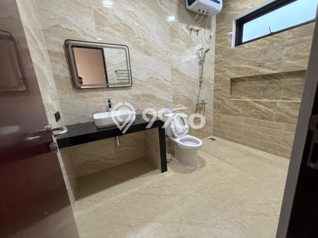 Rumah Eksklusif Siap Huni LT 360m2 di Semarang Barat, Semarang Rumah Eksklusif Siap Huni LT 360m2 di Semarang Barat, Semarang
