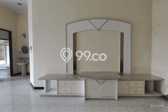 HOT DEAL! Rumah Premium di Banyumanik, Semarang, LT 431m2m² LB 220m2m² HOT DEAL! Rumah Premium di Banyumanik, Semarang, LT 431m2m² LB 220m2m²