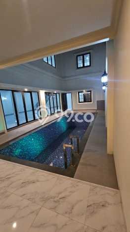 Dijual Rumah Luas Megah Dengan View Eksklusif di Kota Wisata, Jakarta Timur Dijual Rumah Luas Megah Dengan View Eksklusif di Kota Wisata, Jakarta Timur