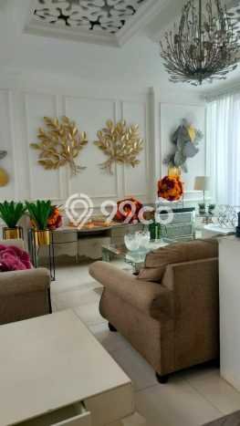 Ready to Use! Luxury House LT 144m2 Desain Modern di Cibubur Ready to Use! Luxury House LT 144m2 Desain Modern di Cibubur