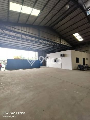 Gudang Dijual di Gunung Putri LT 1050m2, LB 1050m2 untuk Investasi Gudang Dijual di Gunung Putri LT 1050m2, LB 1050m2 untuk Investasi