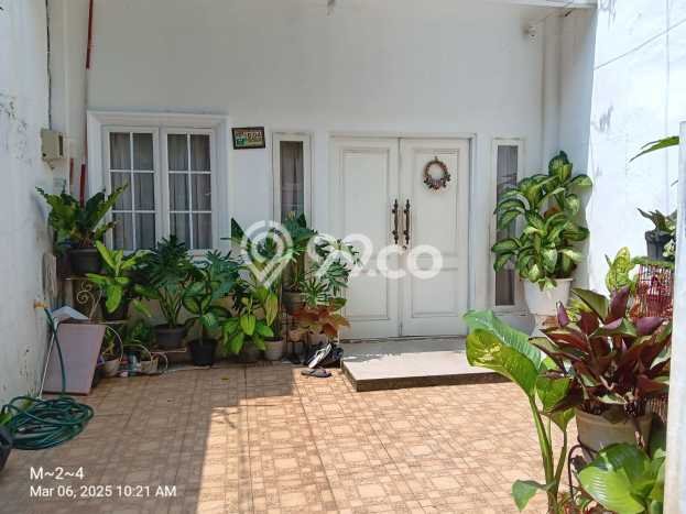 Rumah Modern 3 KT di Cibubur Jakarta Timur Semi Furnished Rumah Modern 3 KT di Cibubur Jakarta Timur Semi Furnished