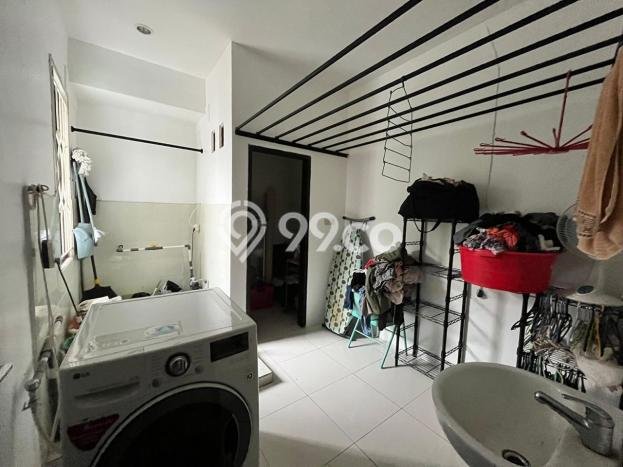 Jual Rumah Luas Elegan Dengan View Cantik di Bintaro, Tangerang Selatan Jual Rumah Luas Elegan Dengan View Cantik di Bintaro, Tangerang Selatan
