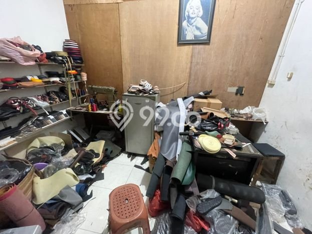 Gudang Dijual di Prime Area Jakarta Barat Luas 356m2 Gudang Dijual di Prime Area Jakarta Barat Luas 356m2