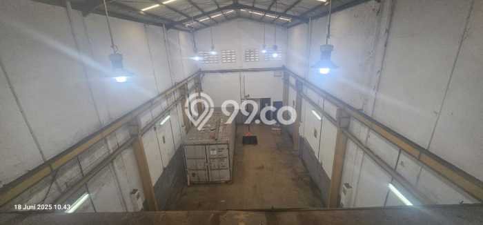 Gudang Dijual di Jakarta Barat LT 366m2 & LB 283m2 Lokasi Terbaik! Gudang Dijual di Jakarta Barat LT 366m2 & LB 283m2 Lokasi Terbaik!