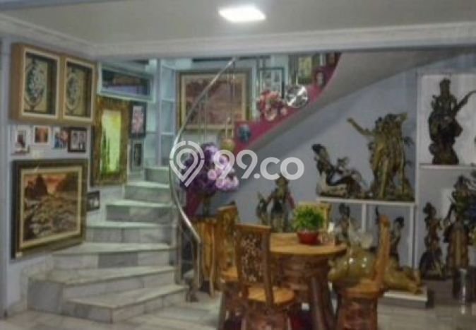 Dijual Rumah Premium dengan Fasilitas Sekitar Lengkap di Kebon Jeruk, Jakarta Barat Dijual Rumah Premium dengan Fasilitas Sekitar Lengkap di Kebon Jeruk, Jakarta Barat