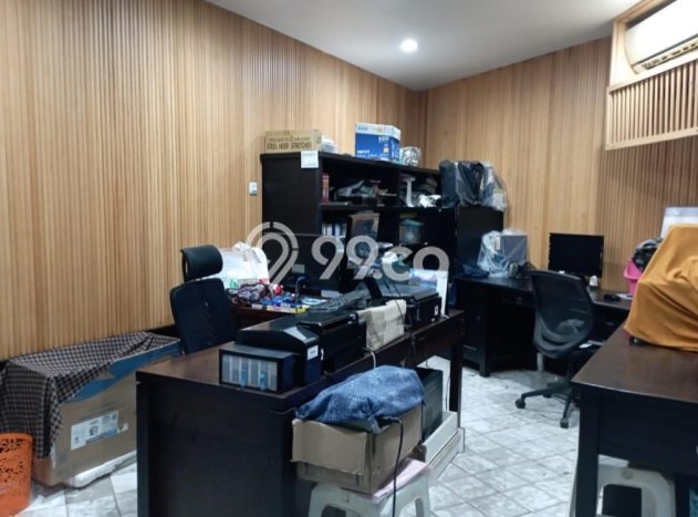 LOKASI STRATEGIS! Ruko di Tanah Abang, Luas 50m², Pengunjung Terjamin LOKASI STRATEGIS! Ruko di Tanah Abang, Luas 50m², Pengunjung Terjamin