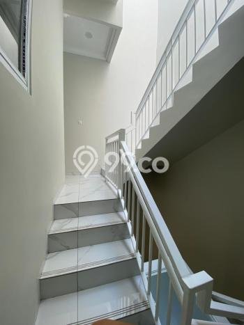 Rumah Modern Cantik 3 Kamar Bisa Langsung Pindah di Kebon Jeruk Rumah Modern Cantik 3 Kamar Bisa Langsung Pindah di Kebon Jeruk
