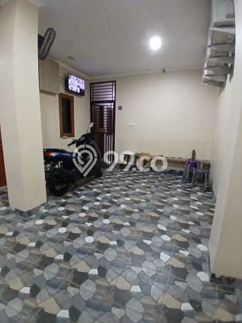 Kost Dijual di Tanjung Duren dengan 29 KT dan Luas 377m2 Kost Dijual di Tanjung Duren dengan 29 KT dan Luas 377m2