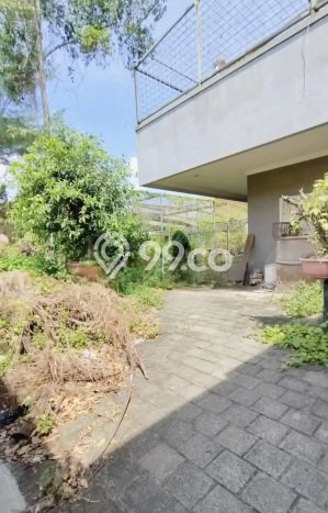 Hunian Eksklusif Siap Huni LT 250m2 di Kebon Jeruk, Jakarta Barat Hunian Eksklusif Siap Huni LT 250m2 di Kebon Jeruk, Jakarta Barat