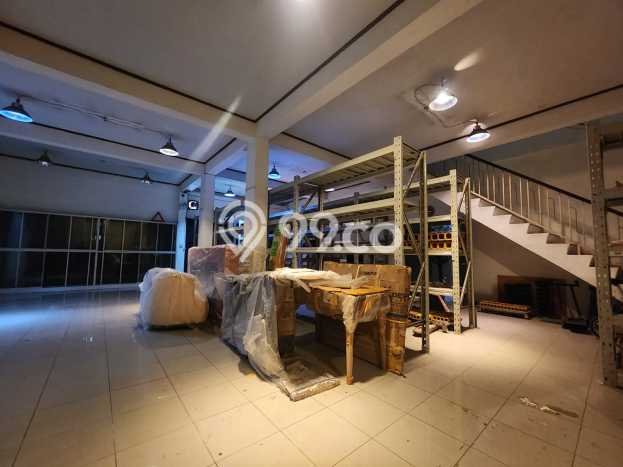 Unit Ruko Dijual di Jakarta Barat LT 144m2 & LB 422m2 Unit Ruko Dijual di Jakarta Barat LT 144m2 & LB 422m2
