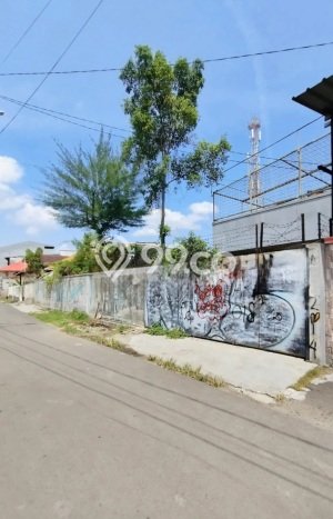 Hunian Eksklusif Siap Huni LT 250m2 di Kebon Jeruk, Jakarta Barat Hunian Eksklusif Siap Huni LT 250m2 di Kebon Jeruk, Jakarta Barat