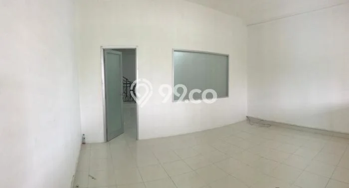 Dijual! Ruko di Central Park Jakarta Barat LT 75m2 / LB 250m2 Kawasan Strategis Dijual! Ruko di Central Park Jakarta Barat LT 75m2 / LB 250m2 Kawasan Strategis