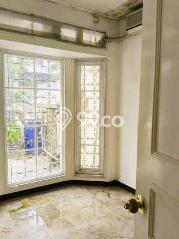 Dijual Rumah Mewah Megah Dengan View Eksklusif di Intercon, Jakarta Barat Dijual Rumah Mewah Megah Dengan View Eksklusif di Intercon, Jakarta Barat