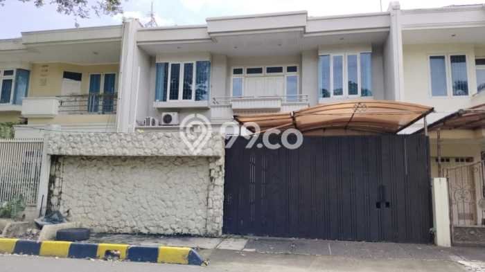 Rumah Elit LB 186m2 Siap Pakai Desain Elegan di Intercon, Jakarta Barat Rumah Elit LB 186m2 Siap Pakai Desain Elegan di Intercon, Jakarta Barat