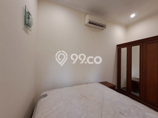 Rumah Sewa Jakarta Selatan LT 300m2 LB 400m2 Kawasan Pondok Indah Rumah Sewa Jakarta Selatan LT 300m2 LB 400m2 Kawasan Pondok Indah