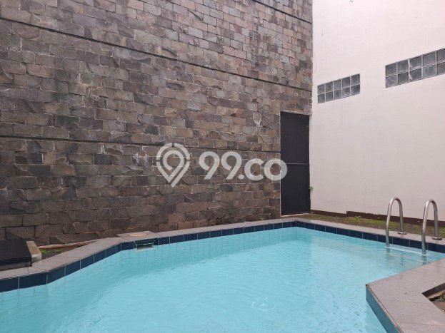 Disewakan! Rumah 7 Kamar Tidur &
5 Kamar Mandi di Pondok Indah, Jakarta Selatan Disewakan! Rumah 7 Kamar Tidur &
5 Kamar Mandi di Pondok Indah, Jakarta Selatan