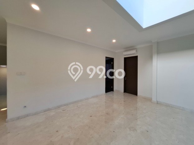 Hunian Modern Disewakan di Pondok Indah Jakarta Selatan 5 KT & 5 KM Hunian Modern Disewakan di Pondok Indah Jakarta Selatan 5 KT & 5 KM