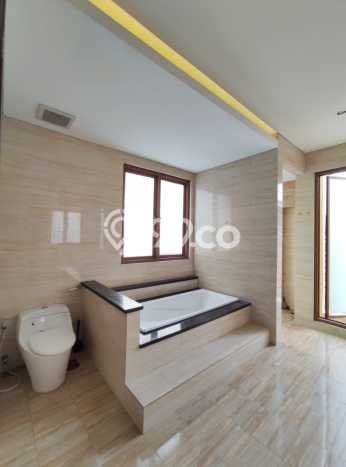 Hunian Elit LB 350m2 Siap Pakai Desain Elegan di Kemang, Jakarta Selatan Hunian Elit LB 350m2 Siap Pakai Desain Elegan di Kemang, Jakarta Selatan