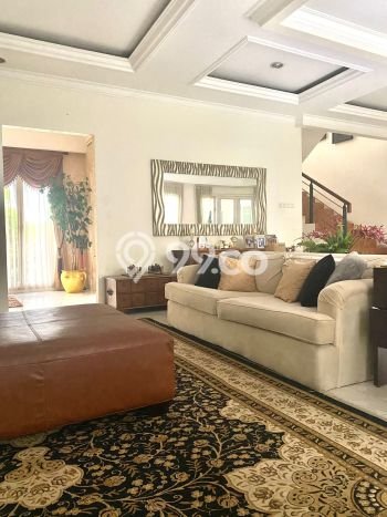Ready to Use! Luxury House LT 300m2 Desain Elegan di Cibubur Ready to Use! Luxury House LT 300m2 Desain Elegan di Cibubur